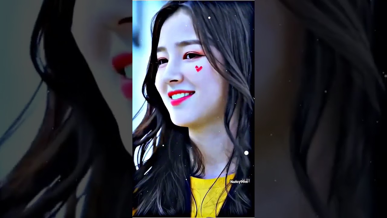 Nancy Momoland: South Korea's Queen π Whatsapp Status