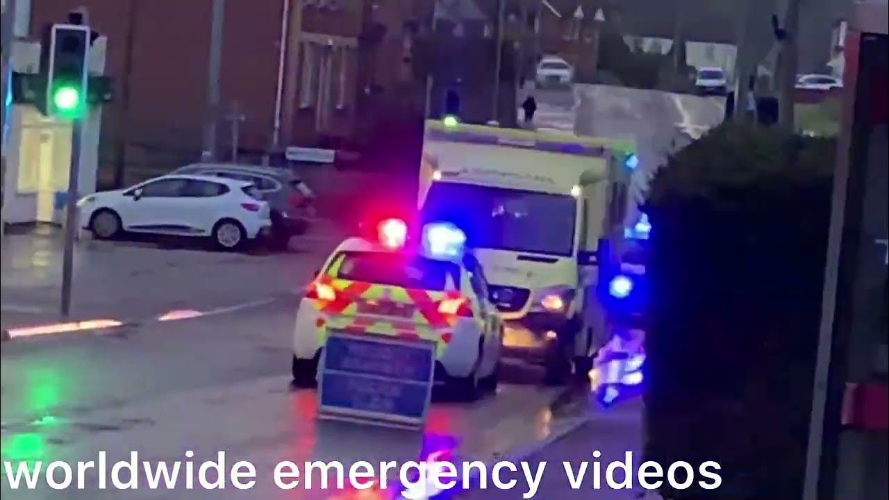 Emergency Response in Caldicot: Welsh Ambulance & Gwent Police at Car Crash ππ