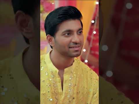 Ay Bile Yarışamaz Onun Güzelliğiyle | Gir Dünyama Hint Dizisi