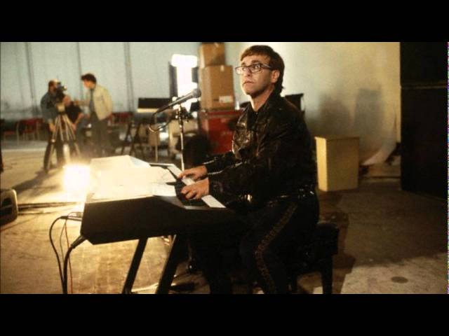 Captain Fantastic and the Brown Dirt Cowboy - Elton John - Live in London 1993