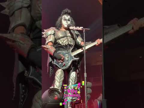 look at gene simmons's dance #kissband #genesimmons #90s #concert #90svibes #history #shorts