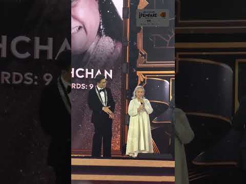 Jaya Bachchan Honoured with Cine Icon Award | Shah Rukh Khan & Karan Johar Present | Filmfare 2025