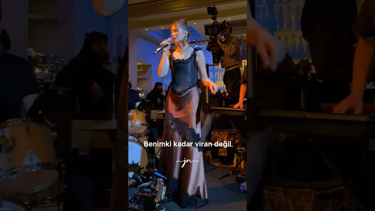 Demet Özdemir's New Hit: Şimdi Böyle Biriymiş 🎶