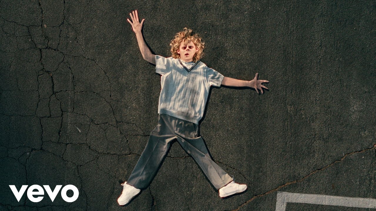 The Kid LAROI - Thousand Miles 🎶 Official Music Video