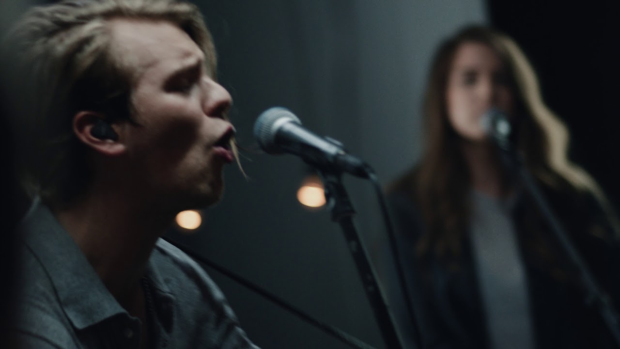 Daniel Levi - On & On (Acoustic) 🎶