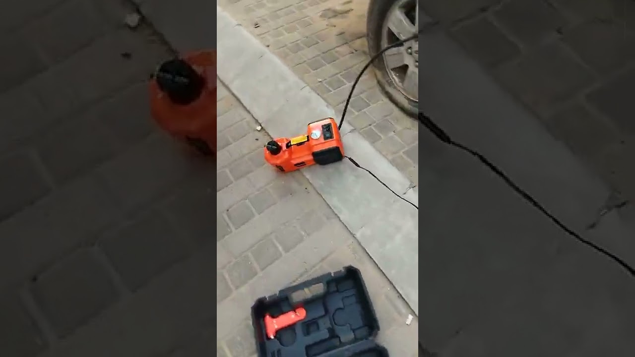 3-in-1 Hydraulic Jack for Versatile Use