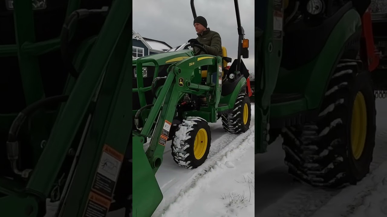Snow Plowing with John Deere #1025r 🚜