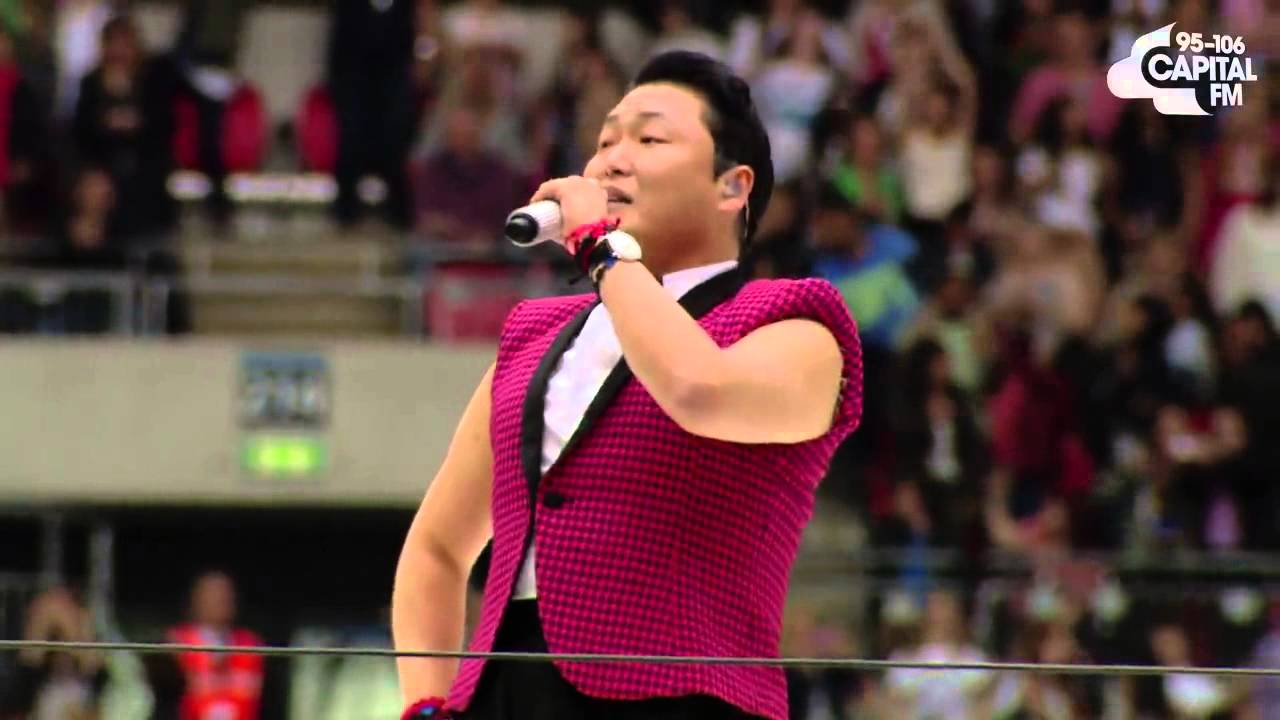 PSY Performs 'Gangnam Style' Live at Summertime Ball 2013 🎤
