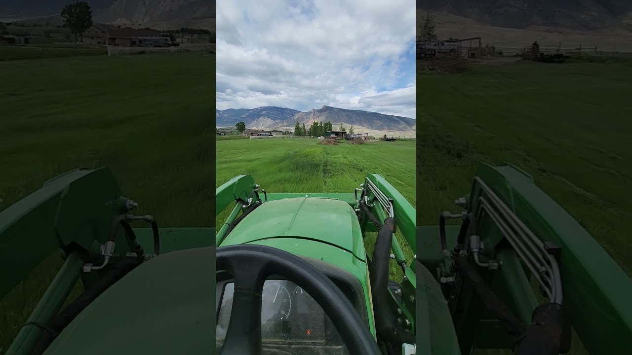 John Deere 3025E Mowing Pasture 🚜