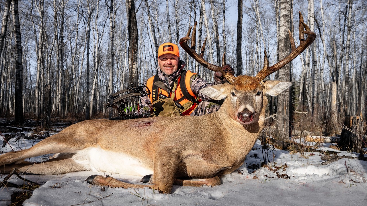 My Largest Buck Ever | Saskatchewan Bowhunting 🦌