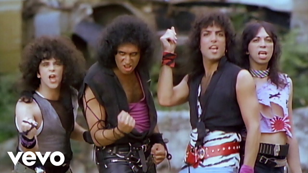Kiss - Lick It Up (Music Video, 1983)