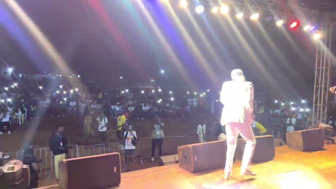 Faby Bokira Live in Fria – Don't Miss the Concert!