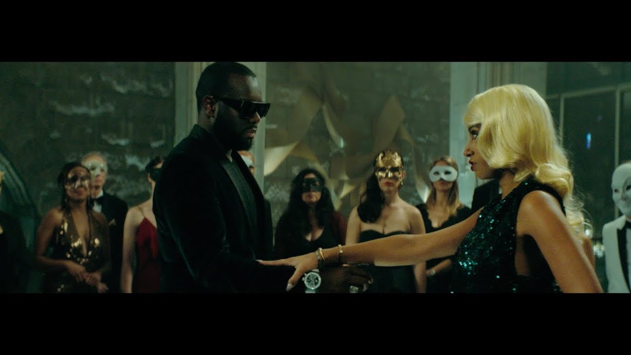 GIMS - Caméléon (Official Music Video) 🎶 | DÉCENNIE TOUR