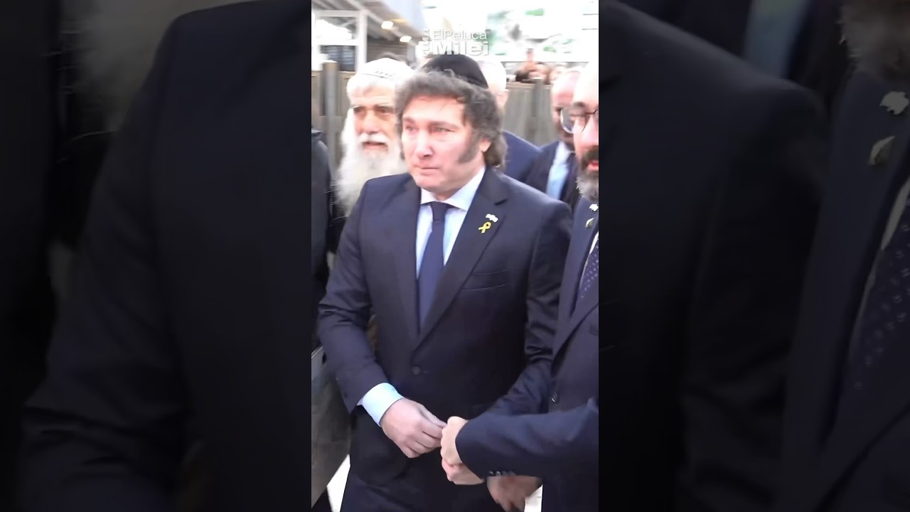 Javier Milei Breaks Down in Tears at Kotel 🇮🇱