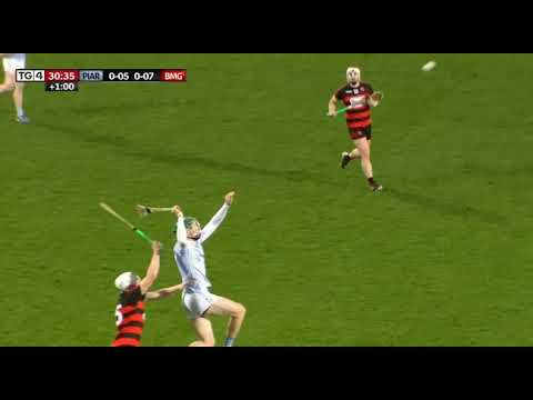 WILLIE O'DONOGHUE CATCH DRAWS BIG ROAR FROM THE HOME CROWD - NA PIARSAIGH V BALLYGUNNER