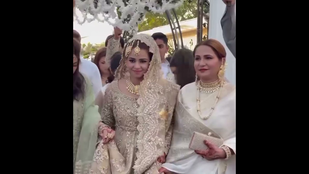Actress Beena Chaudhary’s Daughter Hareem Sohail Khan Ties the Knot in Karachi 💍