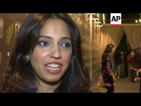 Deepak Perwani line highlights Fashion Pakistan Week Spring/Summer 2017 Finale