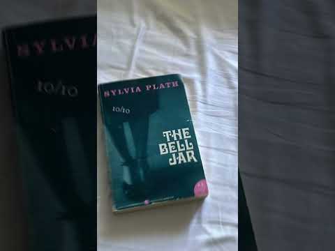 Gilmore Girls Book References: Pilot Episode #shorts #books #gilmoregirls