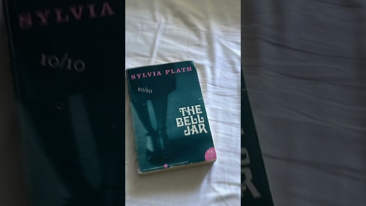 Gilmore Girls Book References in Pilot 📚