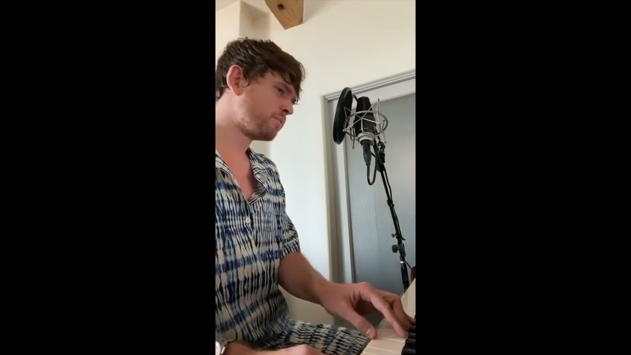 James Blake Performs Nirvana's Come As You Are 🎶