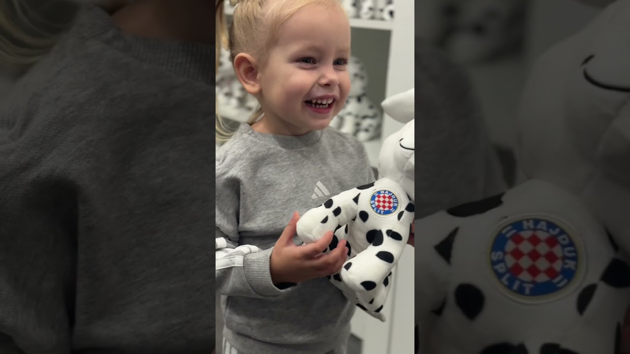 Tata kupi mi ➡️ Dalmatinca! 😍❤️💙
