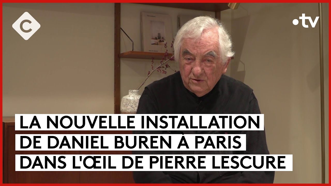 Buren : Découvrez ses œuvres emblématiques dans 'Les Colonnes au Carré' 🖼️