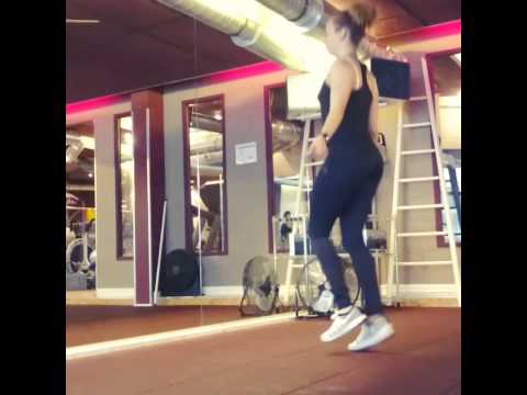FitnessPrice Corde à Sauter avec Coach Sarah