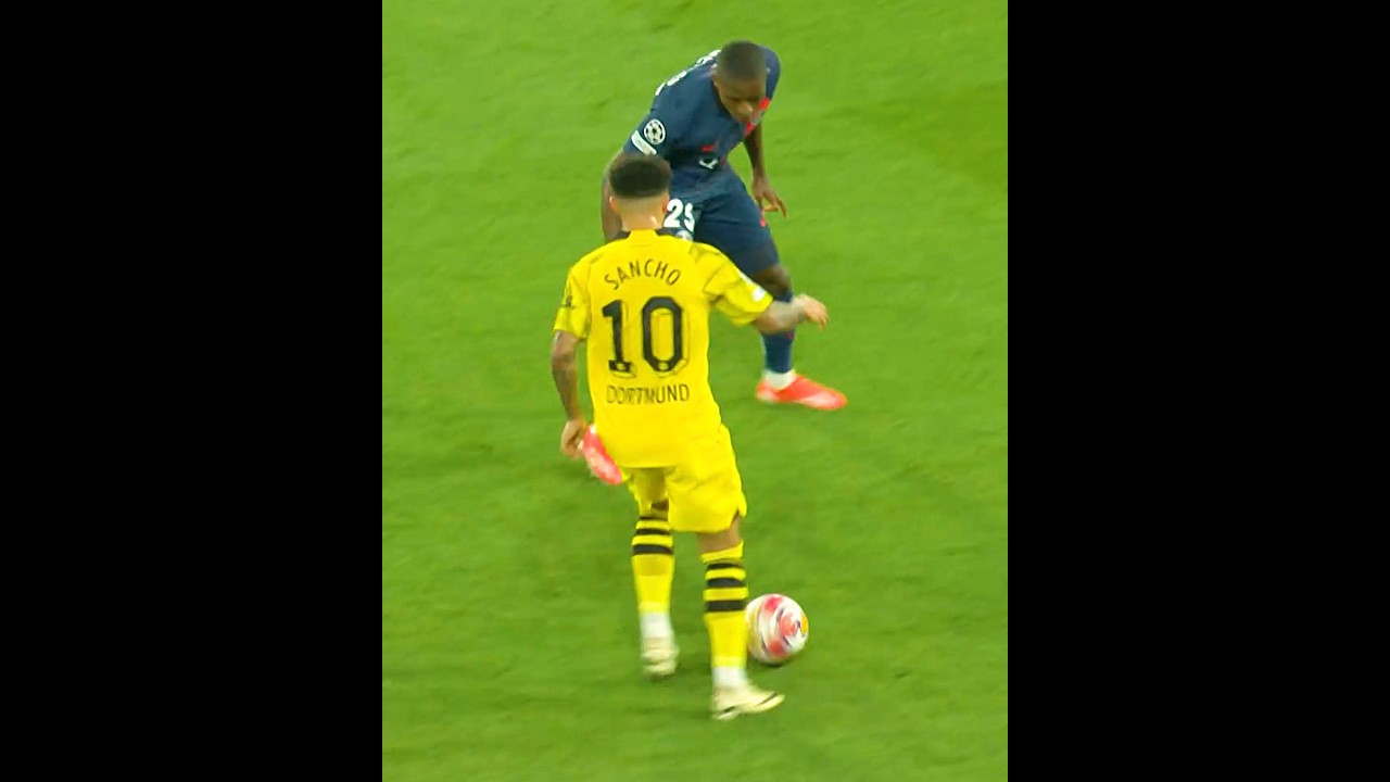 Sancho Dominates Nuno Mendes 😳