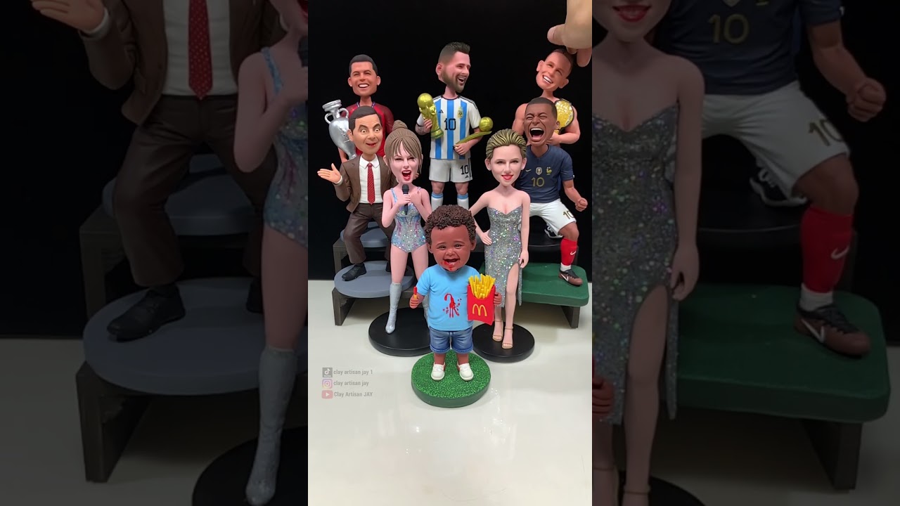 Bobblehead Party: Fun Shaking Figures 🎉