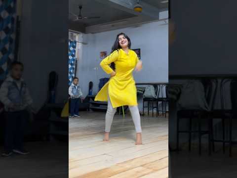 90s Songs❤️#trendingshorts#evergreenhits#90shindisongs#beginnersdancesteps#easydancesteps#oldisgold