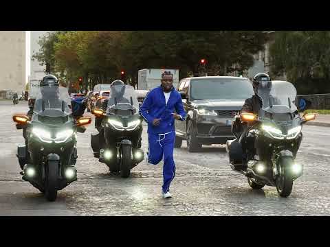 Guy2Bezbar – LV COMME À BARBES (Vizualizer)