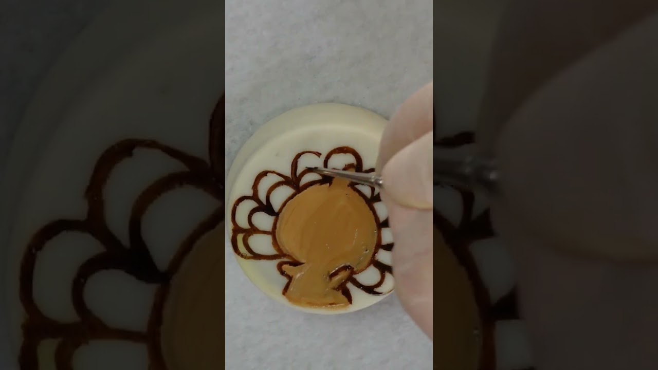 Delicious Thanksgiving Dipped Oreo Treats 🍪 #shorts