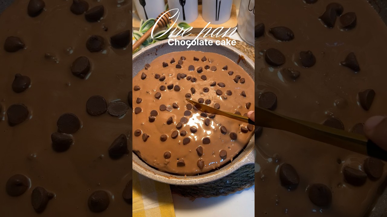 Quick & Easy One-Pan Chocolate Cake 🍫