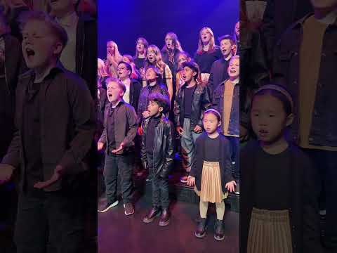 A version of 'Golden' you didn’t know you needed 💛 #demonhunters #huntrix #music