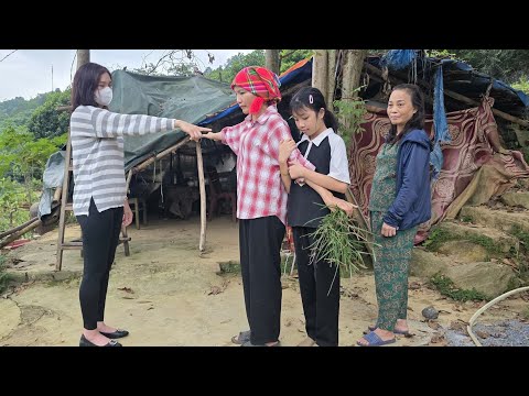 Single mother helps a mysterious woman in trouble, and the appearance of a witch.