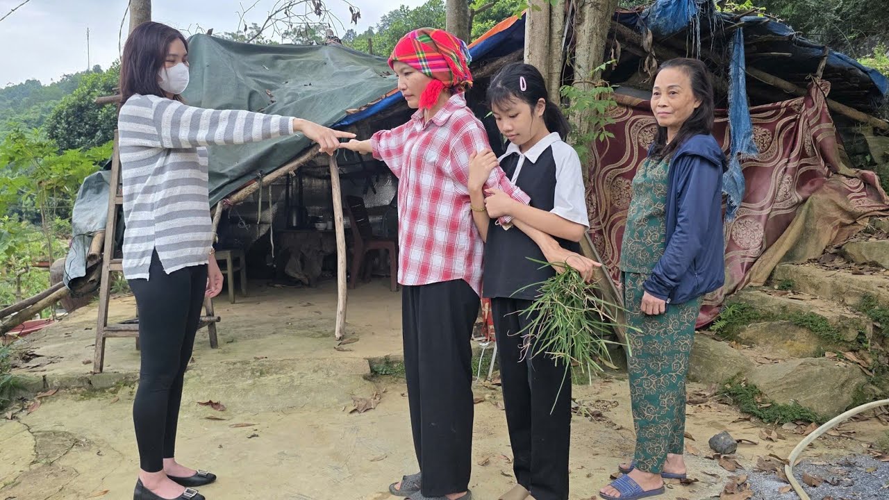 Single Mother Encounters a Mysterious Woman and a Witch in an Abandoned House 🧙‍♀️