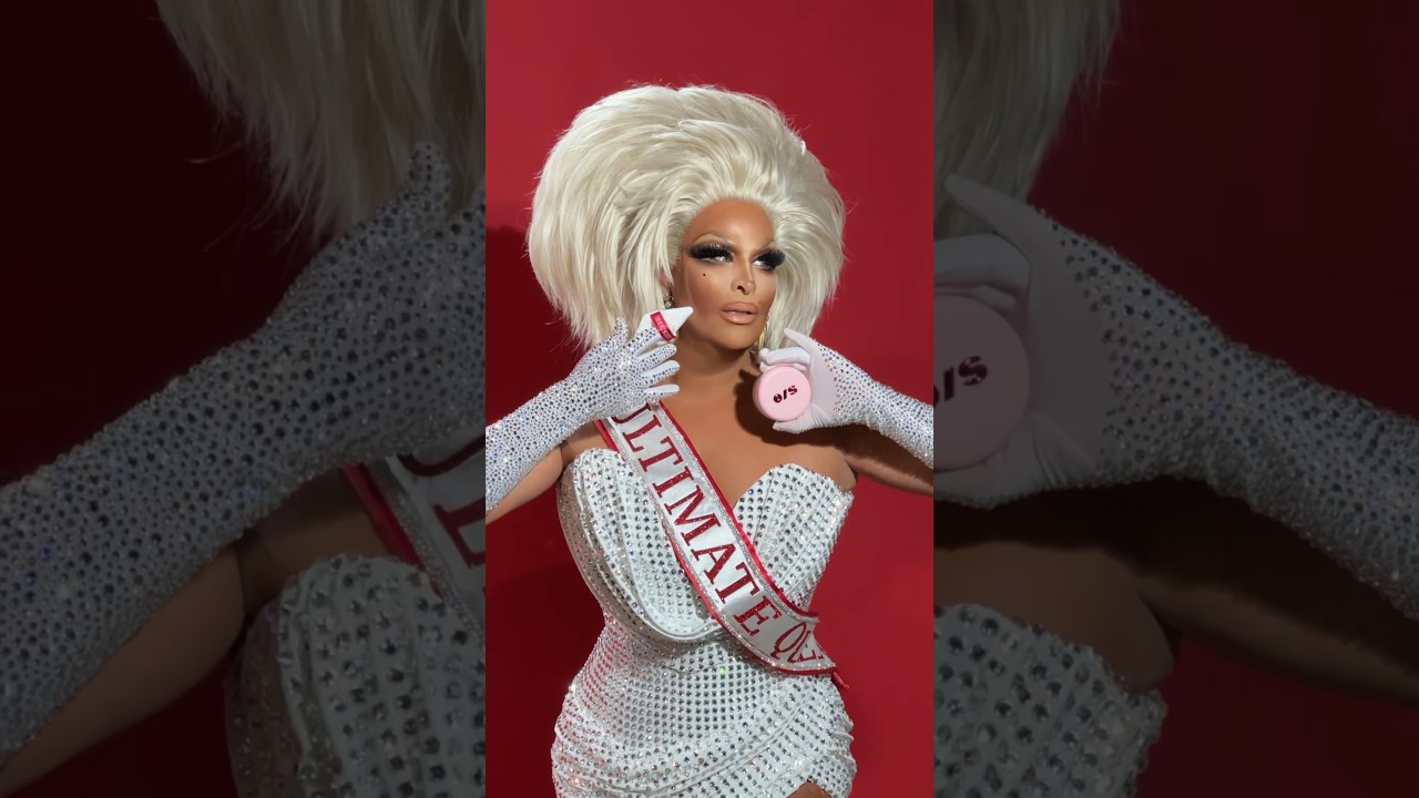 Introducing Roxxxy Andrews: The First Ultimate Queen of One Size Beauty