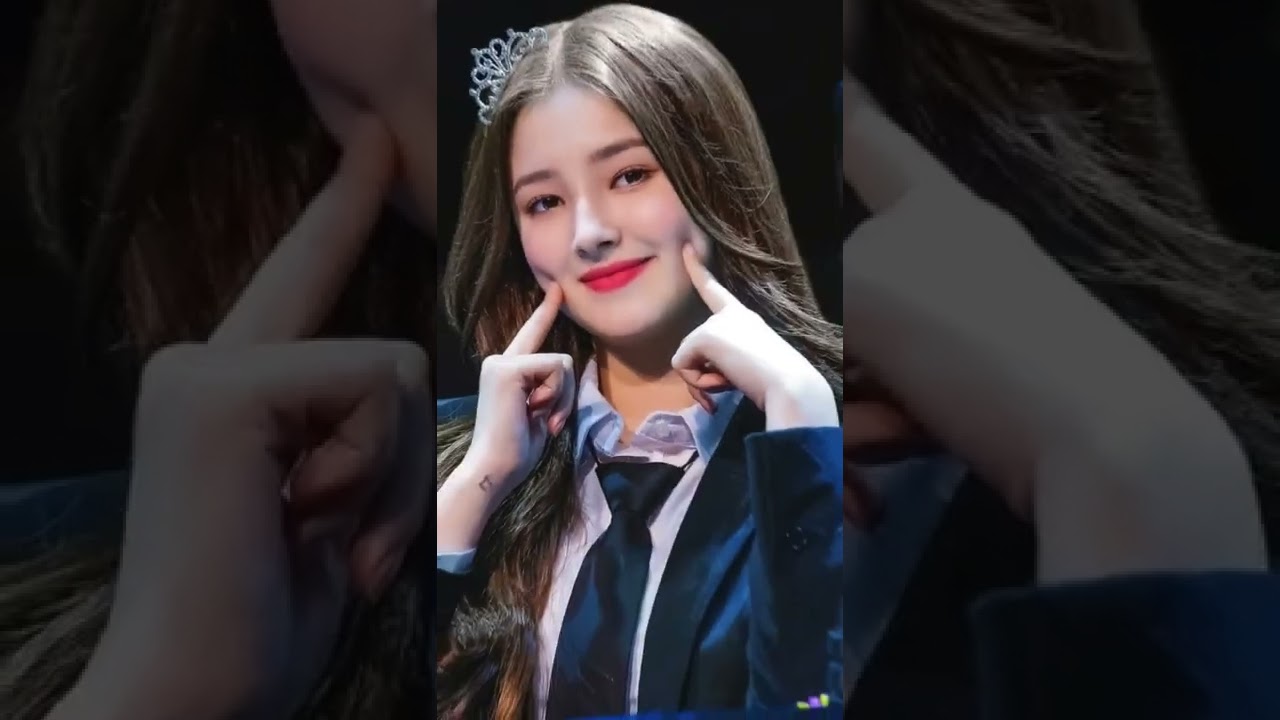 Nancy Momoland's Special WhatsApp Status ✨