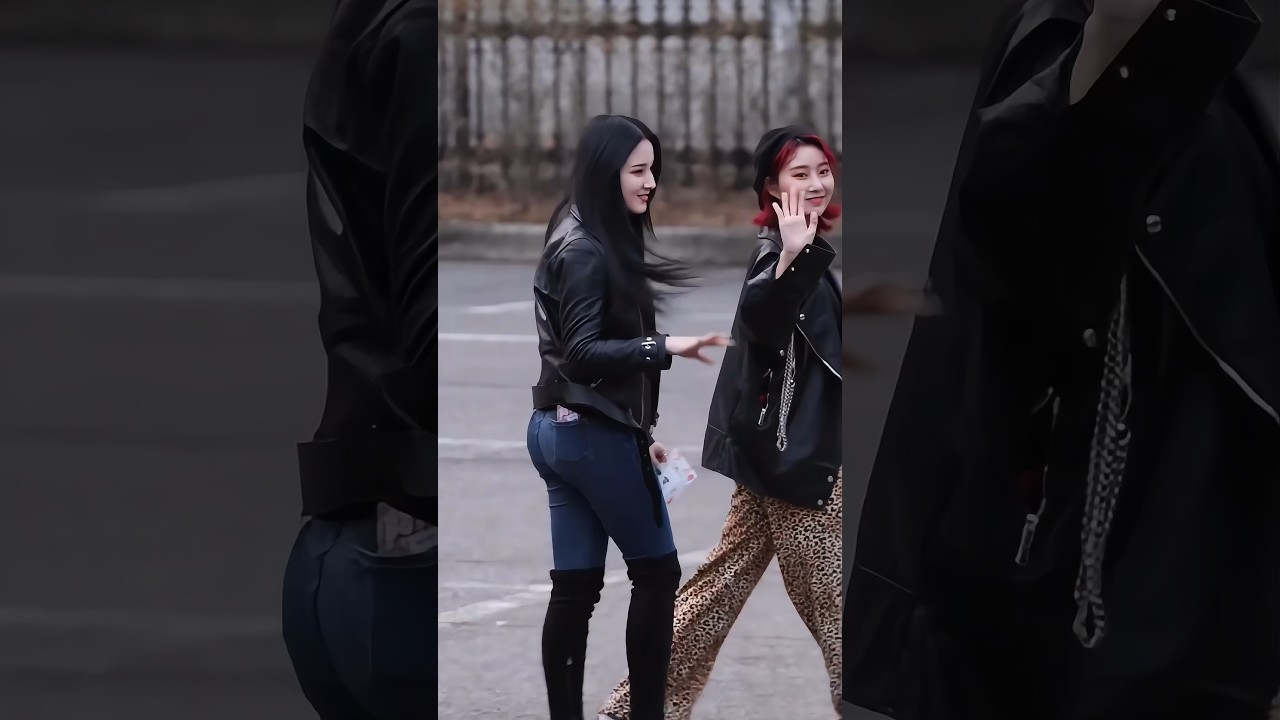 Nancy Momoland's Red Carpet Style & Boyfriend Talk ✨