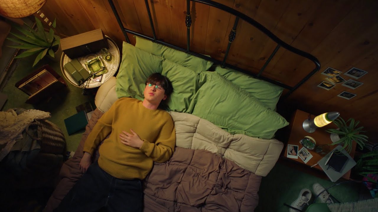 Fredz Sort Son Nouvel Album 'Demain il fera beau' 🌤️ - Écoutez Maintenant!