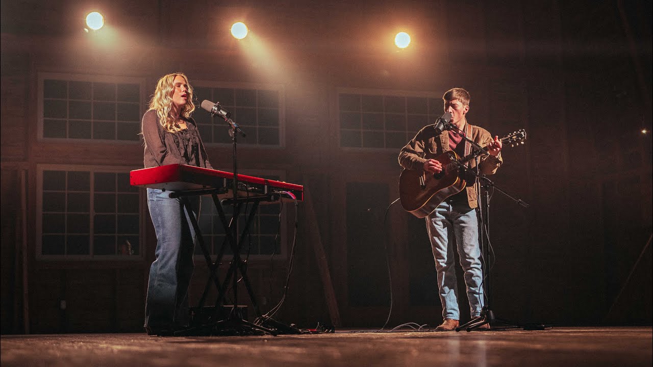 Sam Barber & Avery Anna Shine Live on Kelly Clarkson Show 🎤