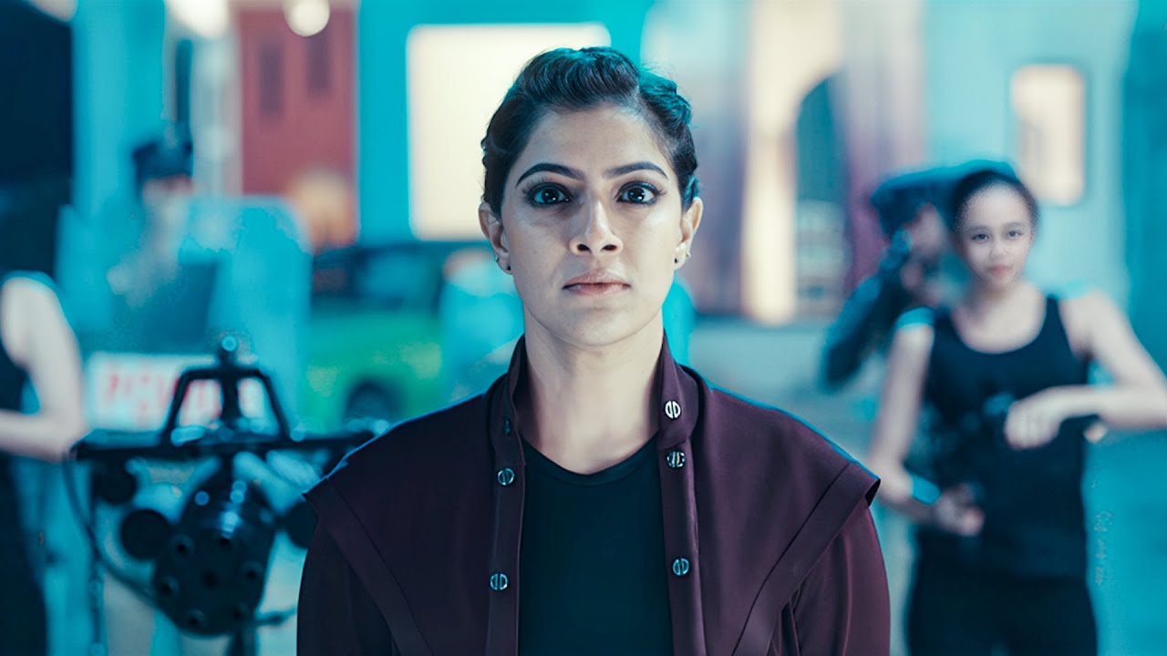 Kannada Action Thriller: Varalaxmi Sarathkumar in Mr.Celebrity 4K 🎬