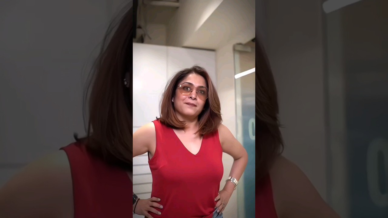 Elegant Queen Ramya Krishnan 💅