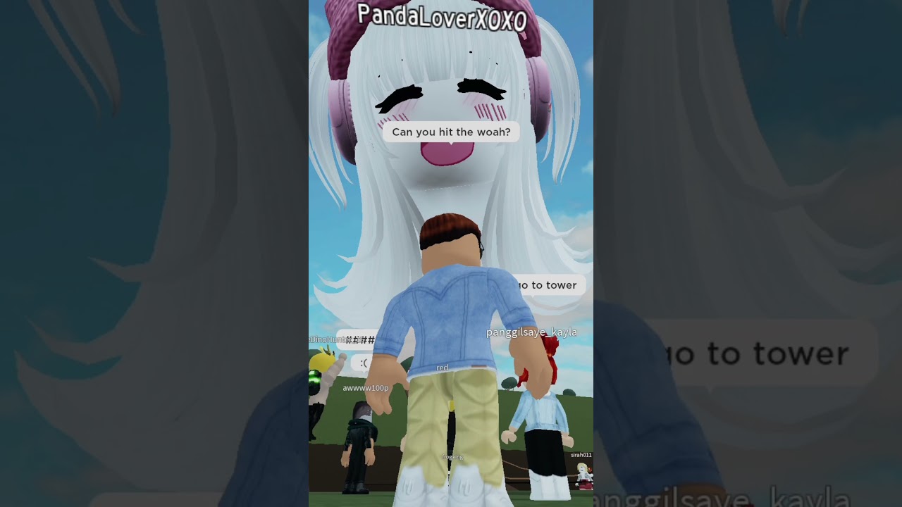 VR Roblox Players Try to Hit the Woah Challenge 🎮