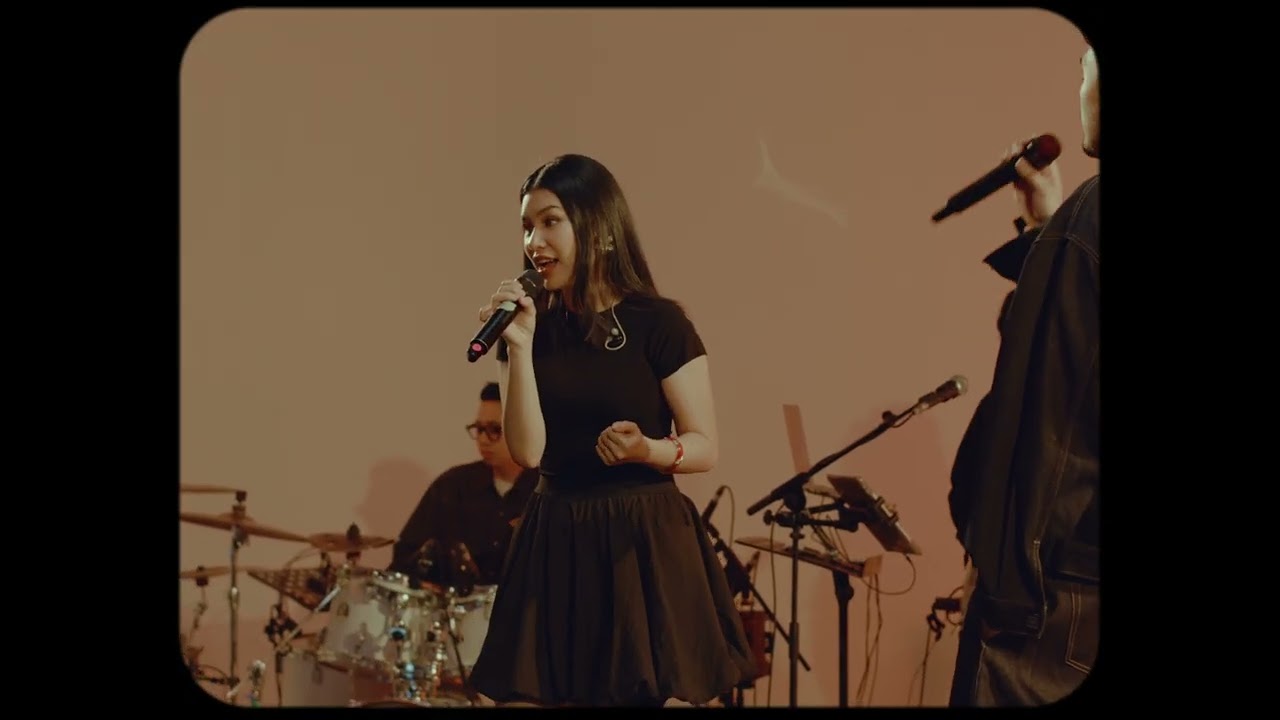 Vanessa Zee ft. Adrian Khalif - Engga Ngerti (Official Live Session)