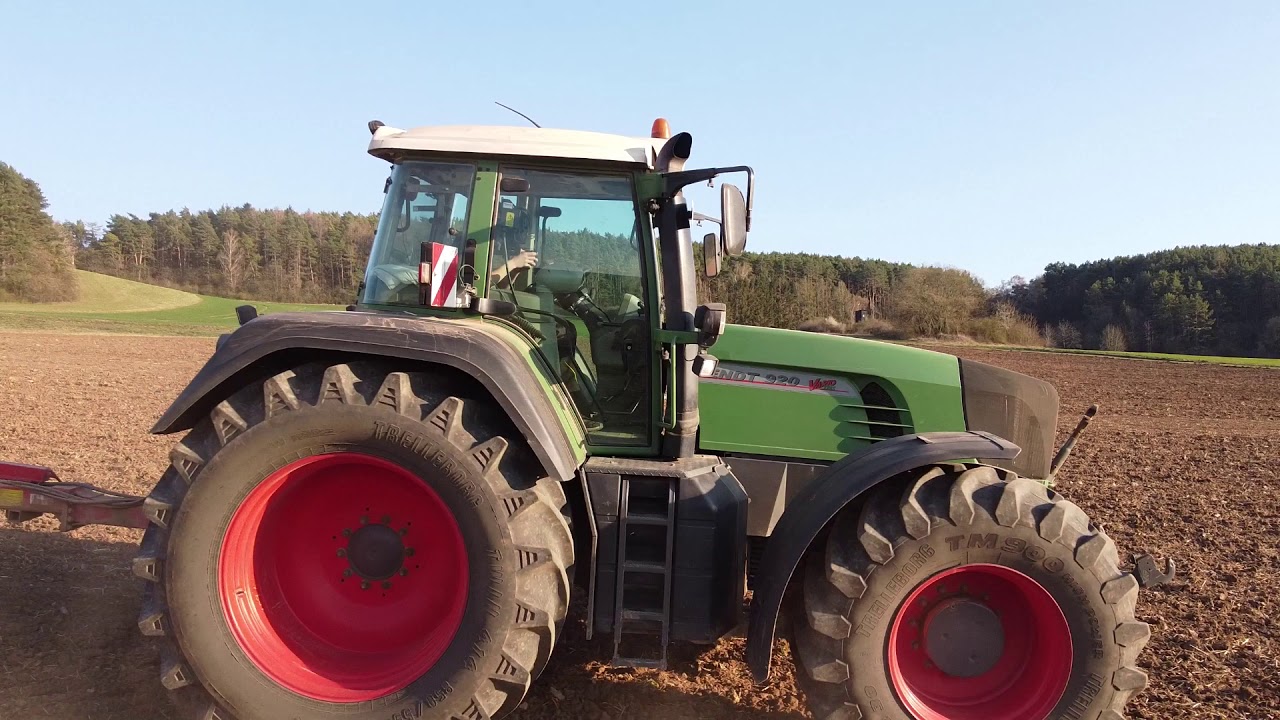 Fendt 920 Vario TMS mit Maiswalze 🚜