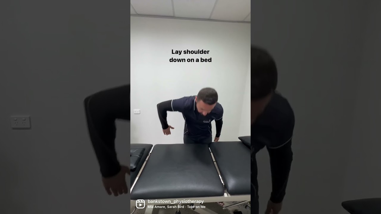 Is Your Shoulder Clicking During Workouts? Here's What You Need to Know ποΈββοΈ