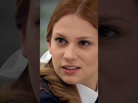 إيلين تعتذر على وقاحتها 🙄🙏  #على_مر_الزمان #shorts #öylebirgeçerzamanki