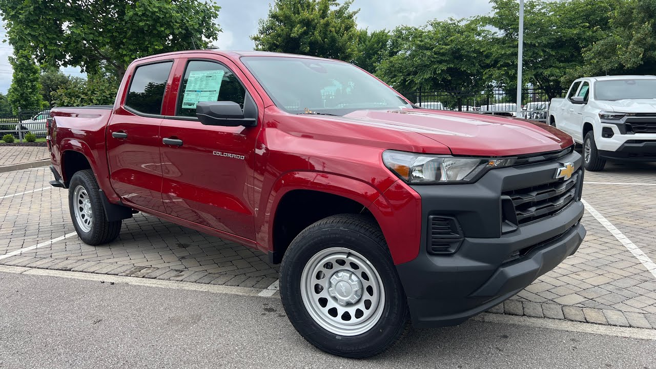 2025 Chevy Colorado WT Test Drive & Review 🚗
