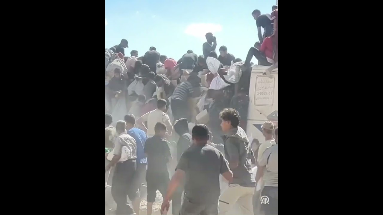 Gazze'ye İlk Yardım Tırları Ulaştı: Ateşkesle Umut Yeşeriyor 🚑